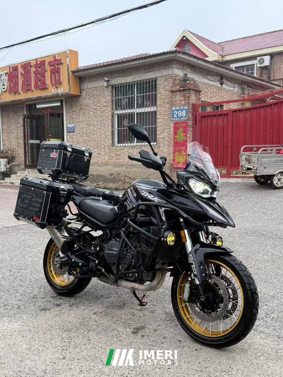 Benelli TRK902 900 cc - мотоцикл из Китая