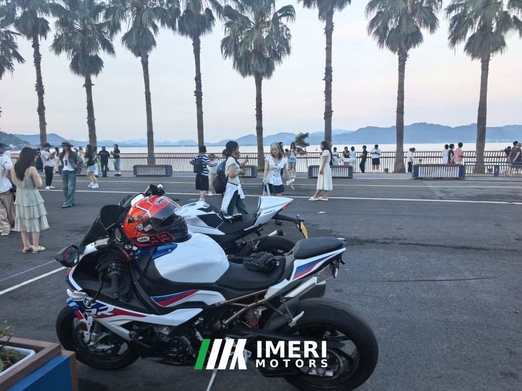 BMW S 1000 RR - мотоцикл из Китая