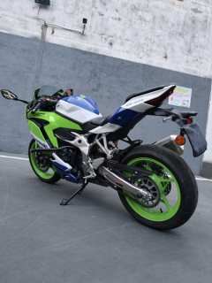 Kawasaki ZX-4R 400 cc - фото 8