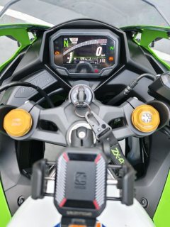Kawasaki ZX-4R 400 cc - фото 9
