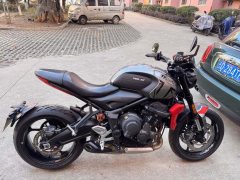 Triumph Trident 660 - фото 3