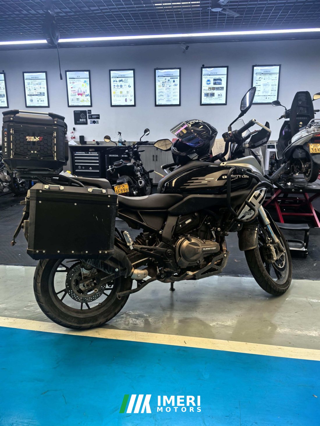 QJMOTOR Snapdragon 600 560 cc - мотоцикл из Китая