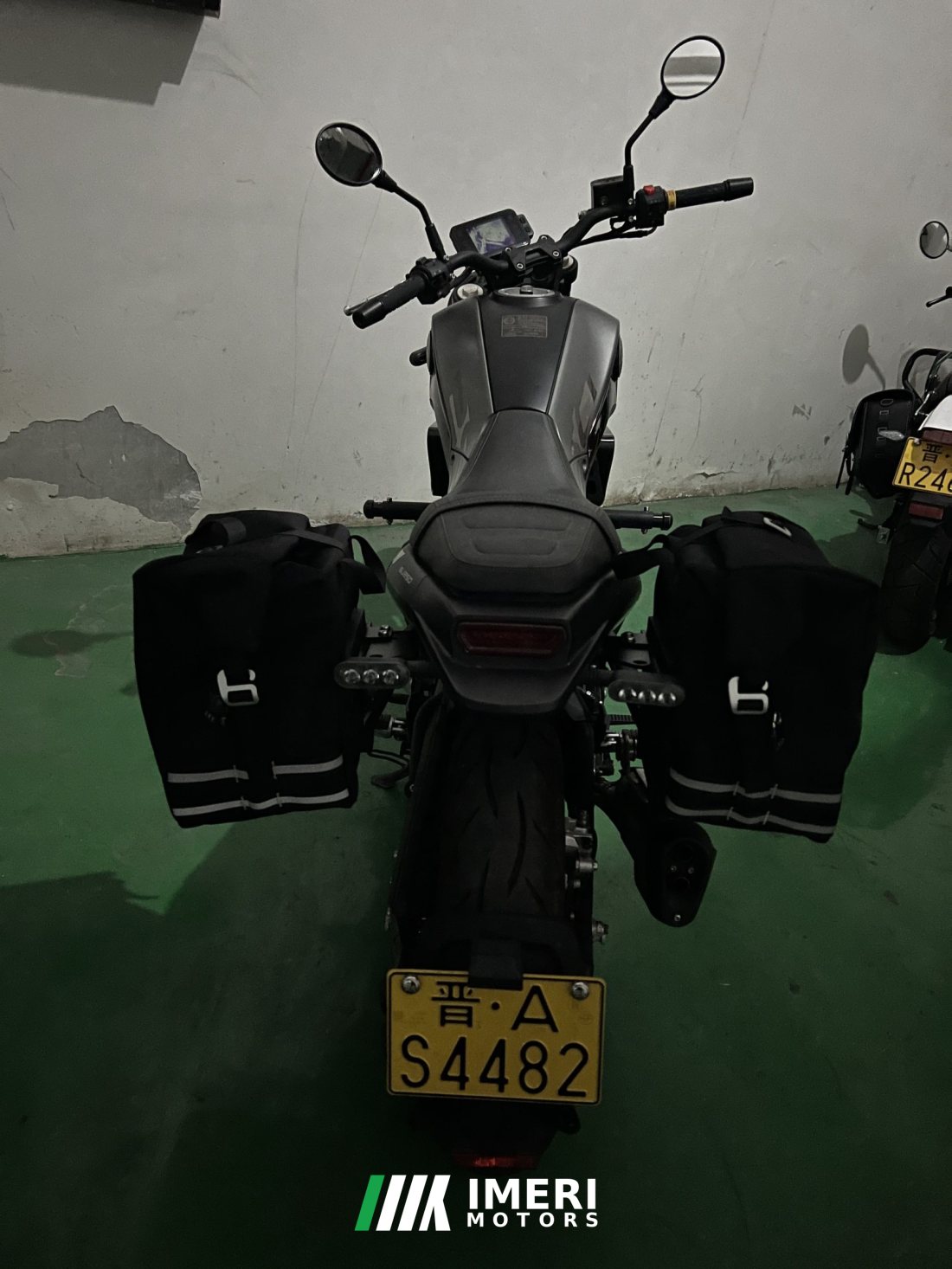Benelli Leoncino 250 - мотоцикл из Китая