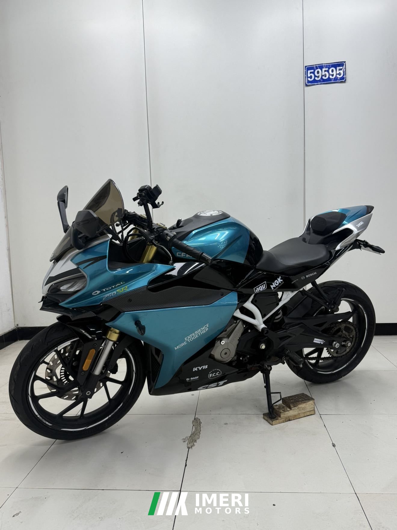 2021 CFMOTO 250SR