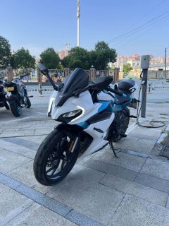 CFMOTO 250SR - фото 3