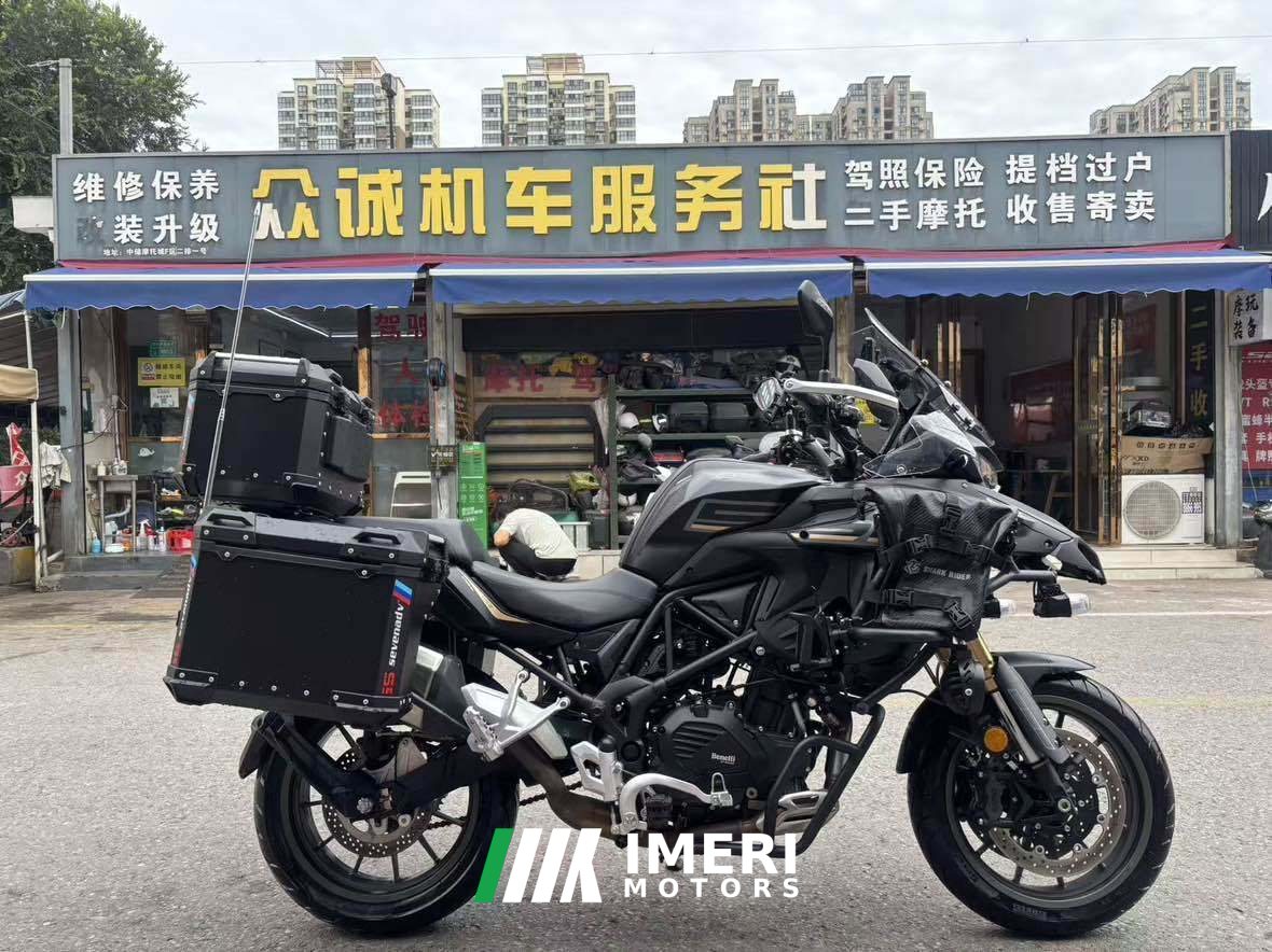 2025 Benelli TRK552 550 cc