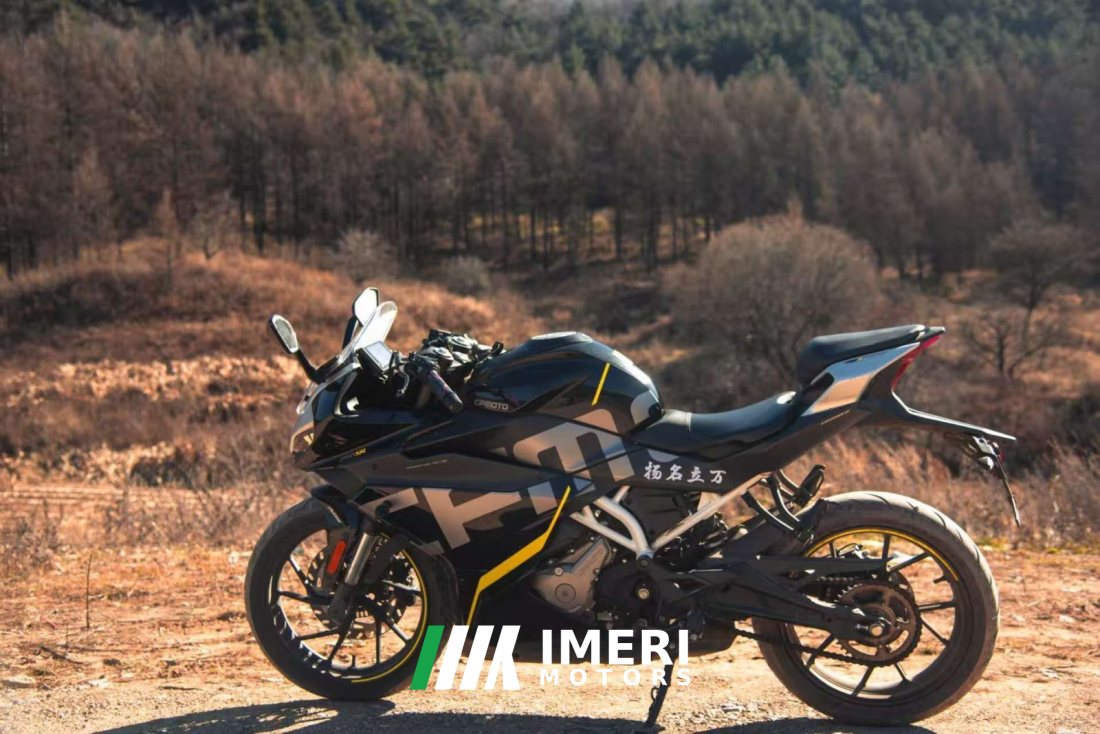 CFMOTO 250SR - мотоцикл из Китая