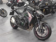 Kawasaki Z1000 - фото 1