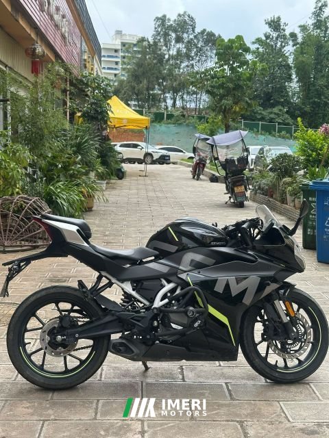 2021 CFMOTO 250SR