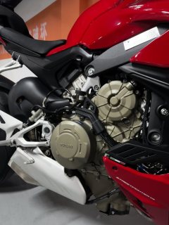 Ducati Street Fighter V4 1100 cc - фото 3