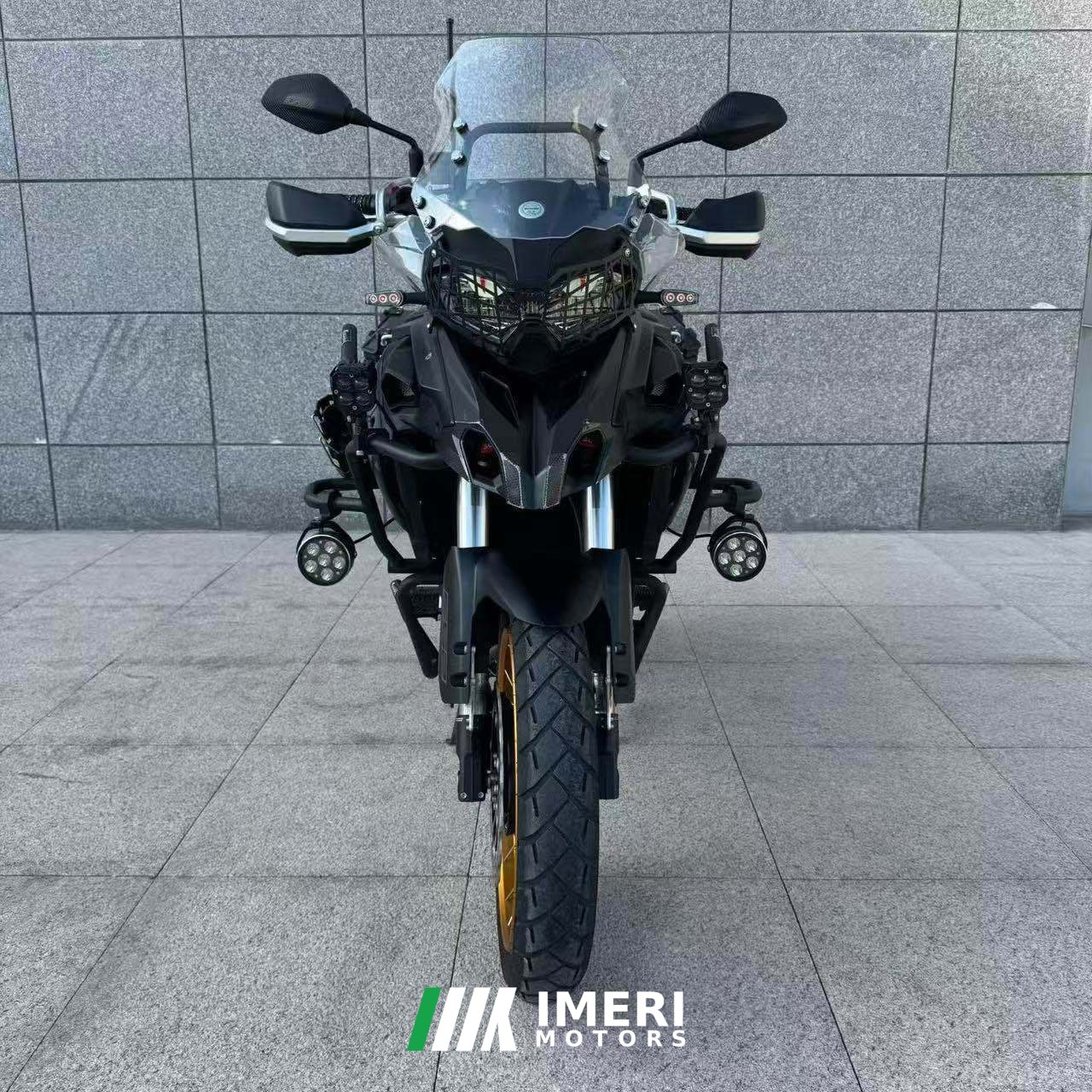 2024 Benelli TRK552 550 cc