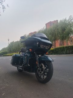 Harley-Davidson Road Glide 1868 cc - фото 3