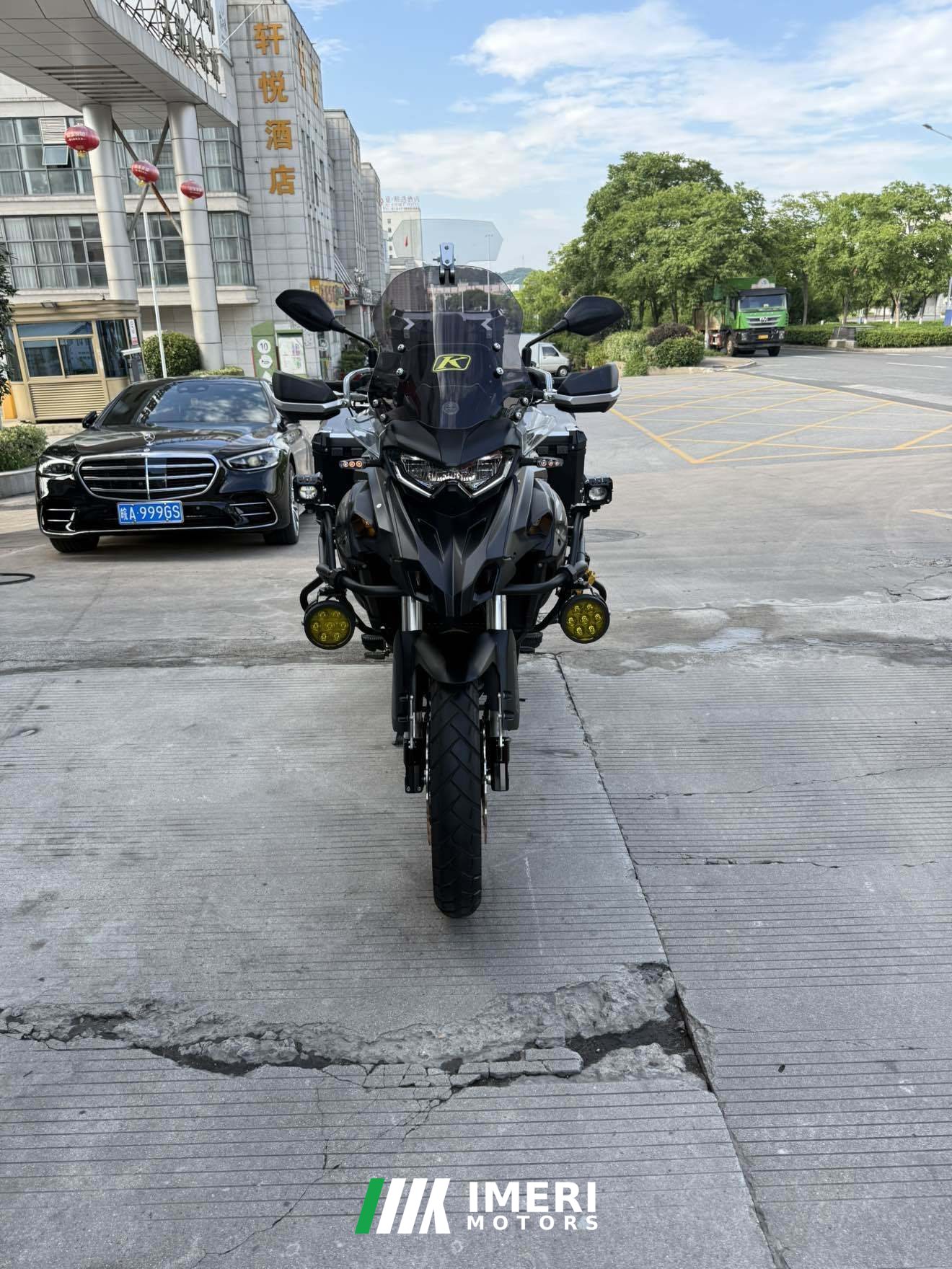 2024 Benelli TRK552 550 cc