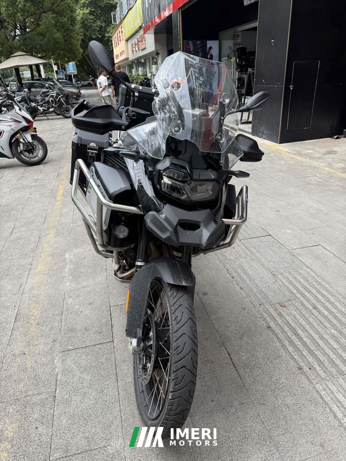 BMW F 900 GS - мотоцикл из Китая