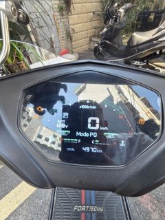 QJMOTOR 150RS - фото 6