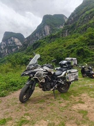 Benelli TRK502 500 cc - мотоцикл из Китая