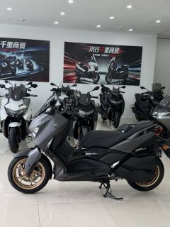 Yamaha XMAX 300 cc - фото 5