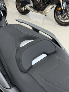 Yamaha XMAX 300 cc - фото 8