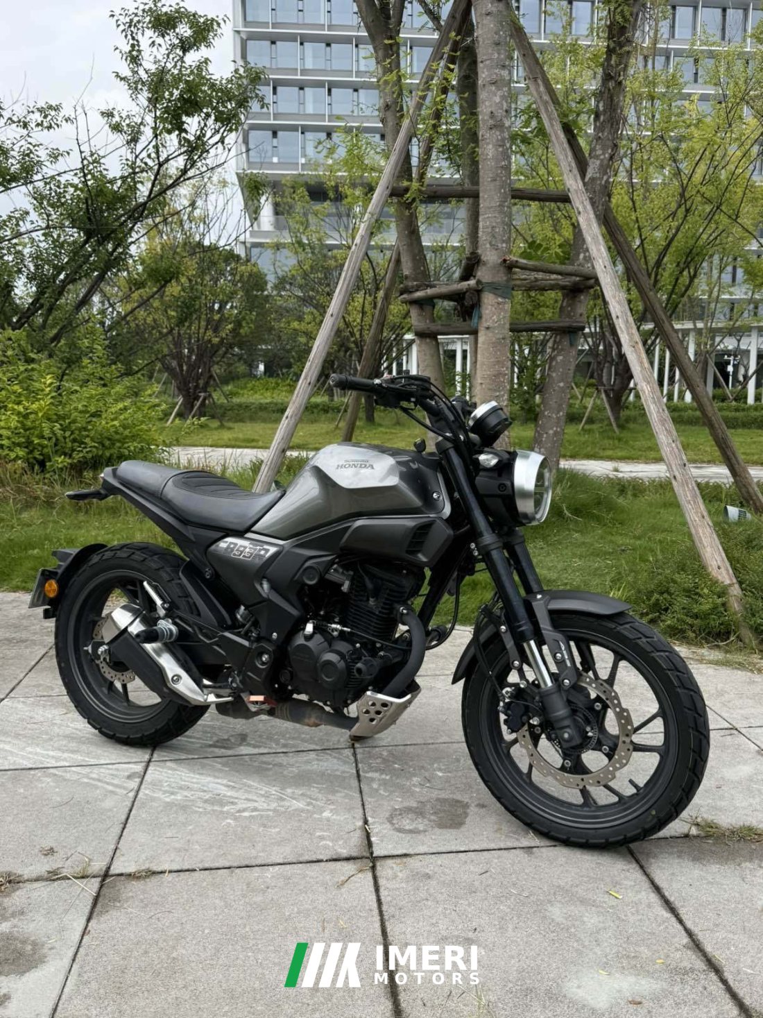 Sundiro Honda CBF190TR - мотоцикл из Китая