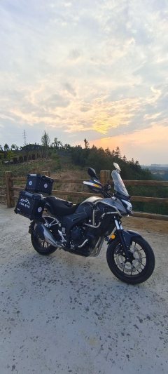 Honda CB400X - фото 1