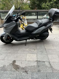 SYM Joymax Z 300 - фото 4