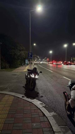 Aprilia RSV4 1100 cc - фото 5