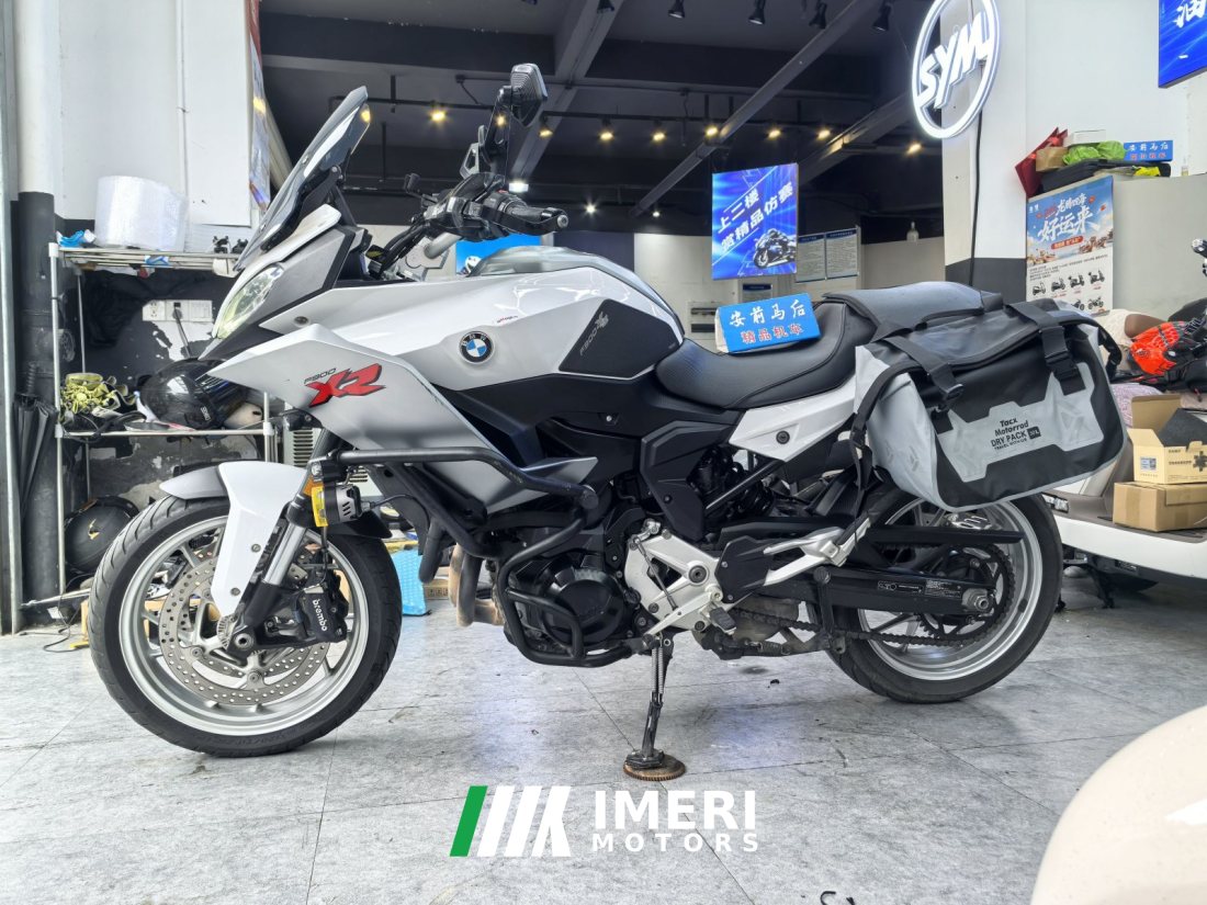BMW F 900 XR - мотоцикл из Китая