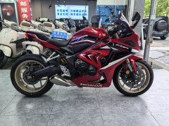 Honda CBR650R - фото 1