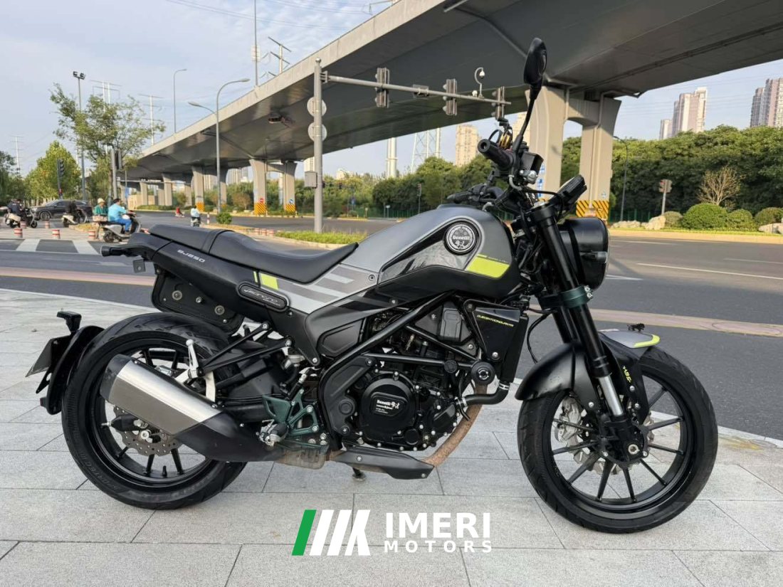Benelli Leoncino 250 - мотоцикл из Китая