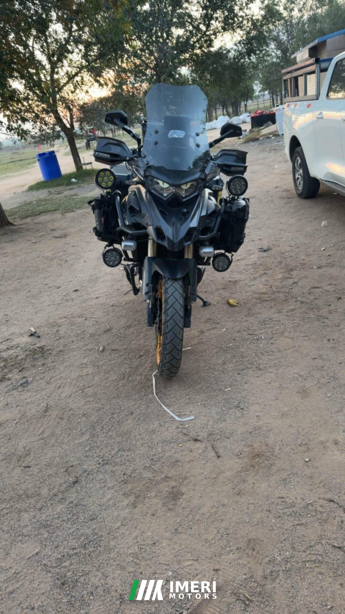 Benelli TRK552 550 cc - мотоцикл из Китая