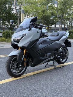 Yamaha TMAX 560 cc - фото 4