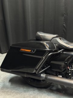 Harley-Davidson Road Glide 1868 cc - фото 7