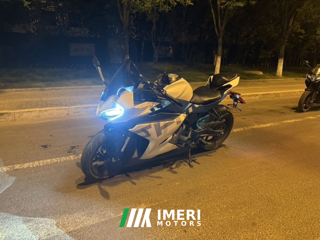 CFMOTO 250SR - мотоцикл из Китая