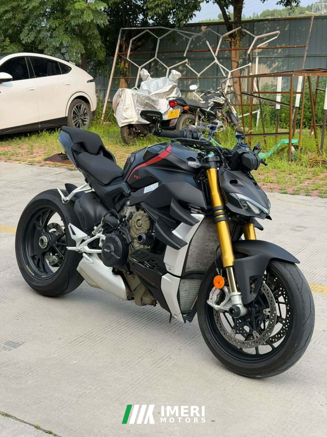 Ducati Street Fighter V4 1100 cc - мотоцикл из Китая