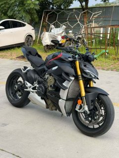 Ducati Street Fighter V4 1100 cc - фото 1