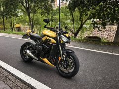 Triumph Street Triple 765 - фото 1