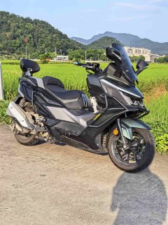 SYM Cruisym 400 - фото 2