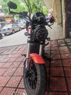 QJMOTOR Flash 300 - фото 6