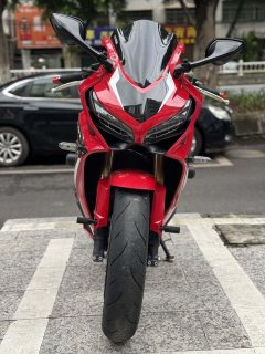 Honda CBR650R - фото 3