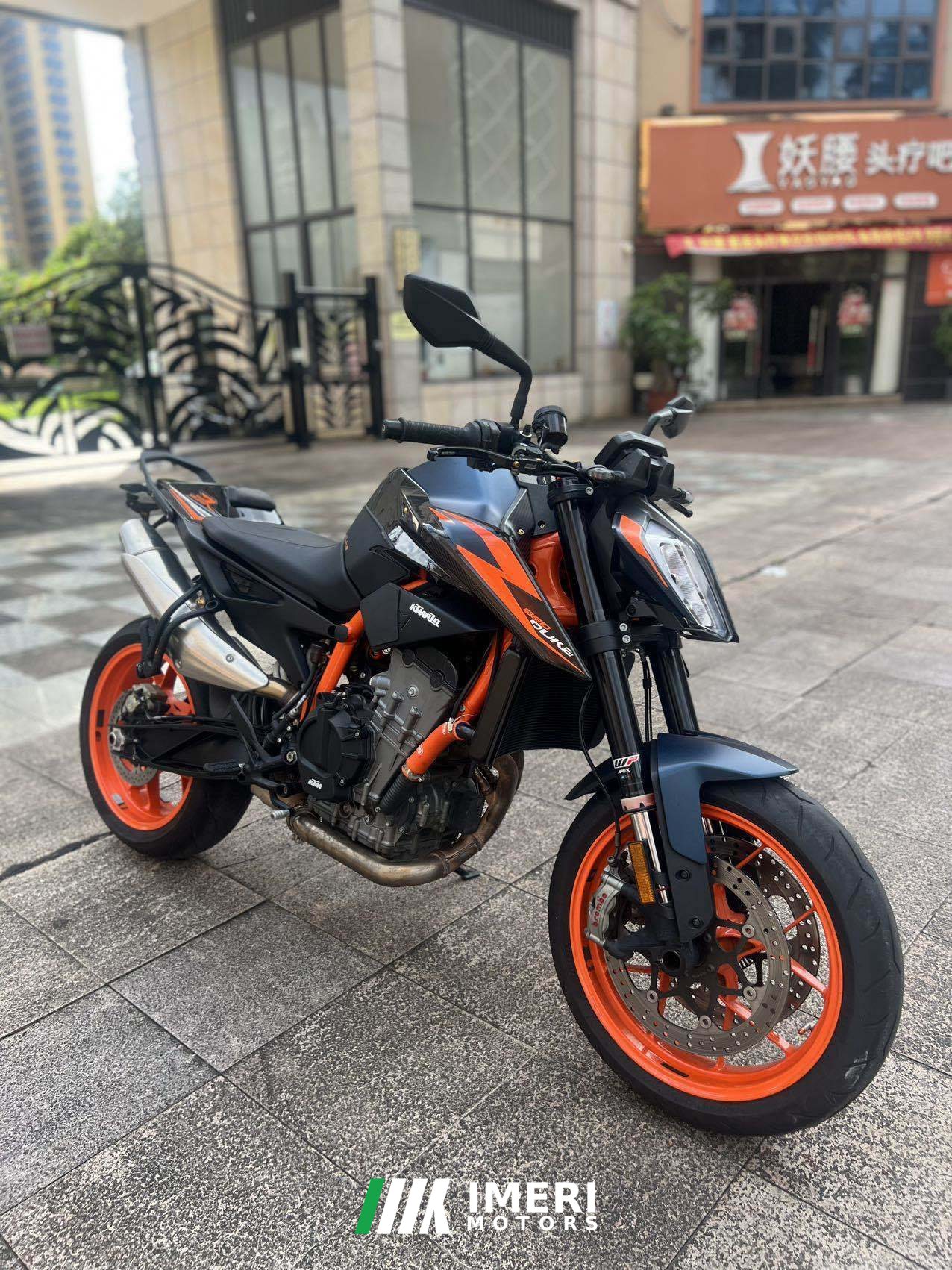 2022 KTMR2R 890 Duke 900 cc