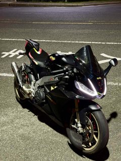 Aprilia RSV4 1100 cc - фото 4