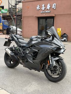 Kawasaki Ninja H2 SX 1000 cc - фото 1