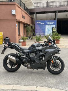 Kawasaki Ninja H2 SX 1000 cc - фото 2