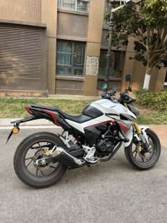 Wuyang Honda CB190R Blazing Eye - фото 1
