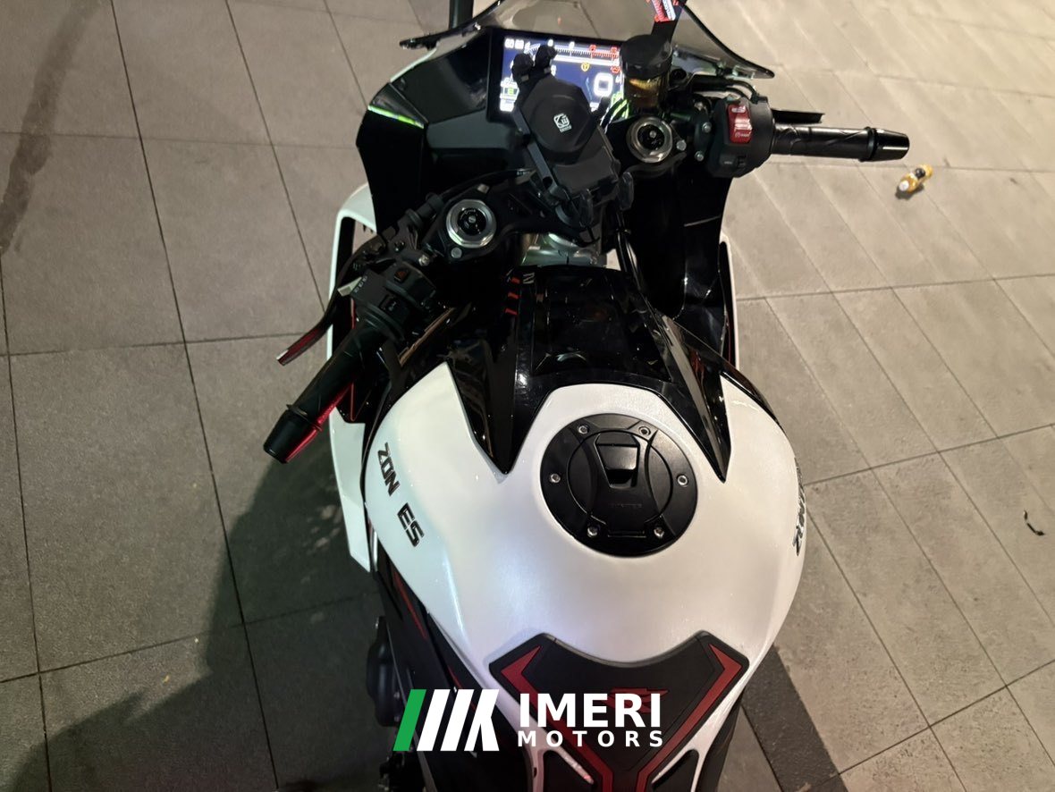 2024 Zontes 703RR 700 cc