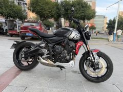 Triumph Trident 660 - фото 1