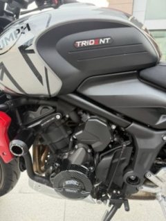 Triumph Trident 660 - фото 9