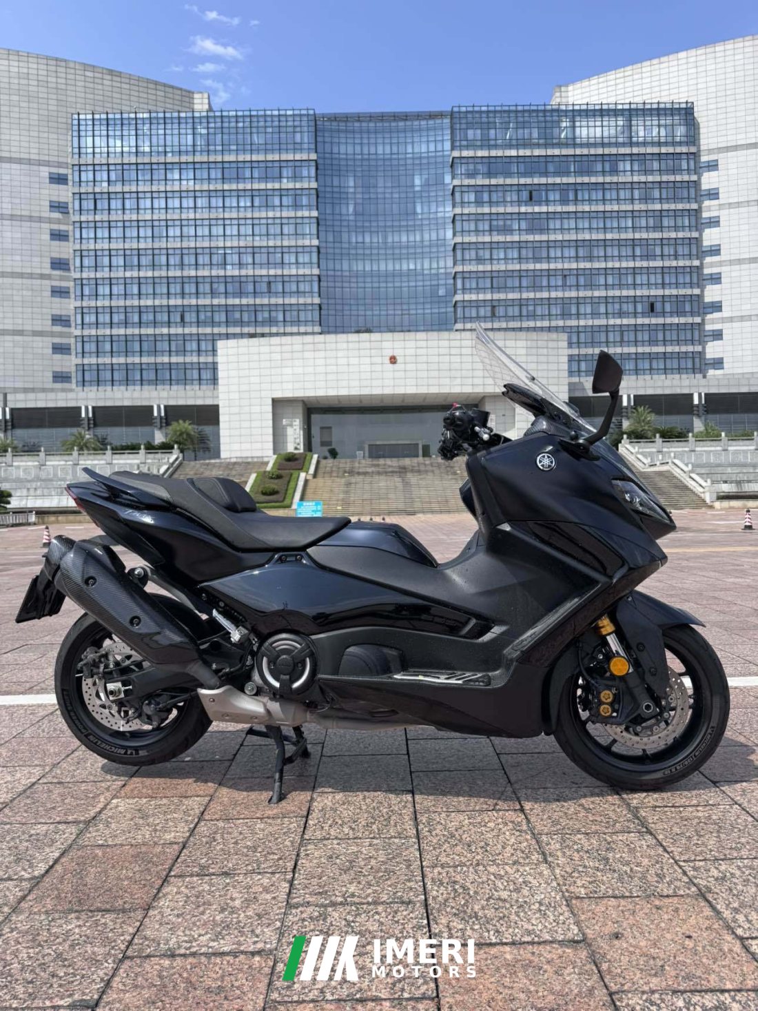 Yamaha TMAX 560 cc - мотоцикл из Китая