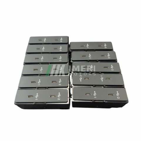 83A 035 736A Dual USB port Audi Q3