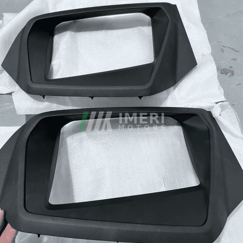 89D 857 161 head-up cover is - the Audi Q5e tron